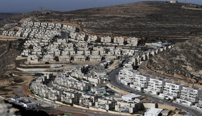 الاعلام العبري: "نتنياهو" يوعز ببناء حوالي 800 وحدة استيطانية بالضفة المحتلة