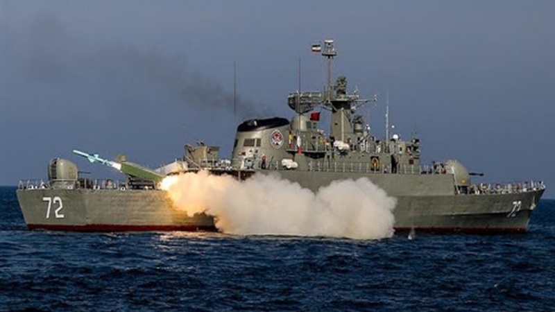 AL Iran Gelar Manuver Rudal di Laut Oman