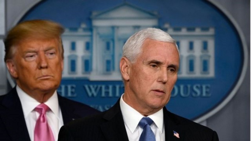 Pence, Trump'ın azli için adım atmayacak