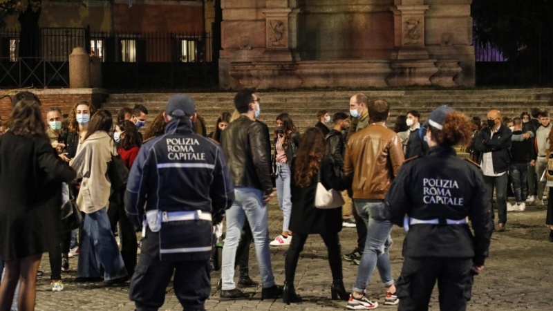 Covid: nuova stretta a Madrid, si allunga il coprifuoco