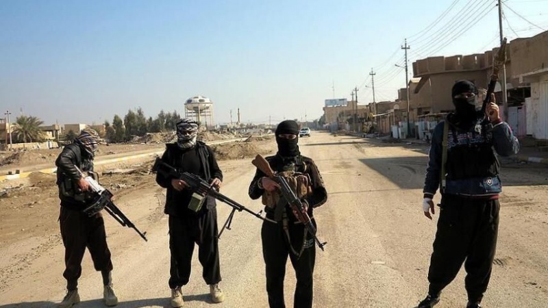 El Meyadin: Amerika IŞİD teröristlerini Suriye – Irak sınırına götürdü