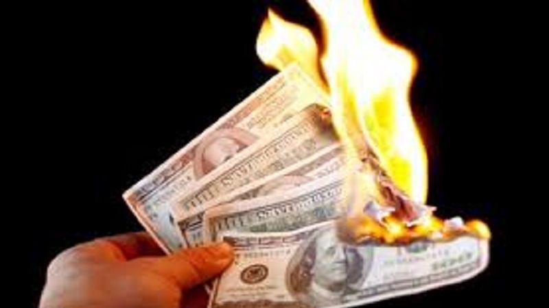 Sanzioni illegali contro l'Iran, piani dell'Ue per ridurre il 'dominio del dollaro'