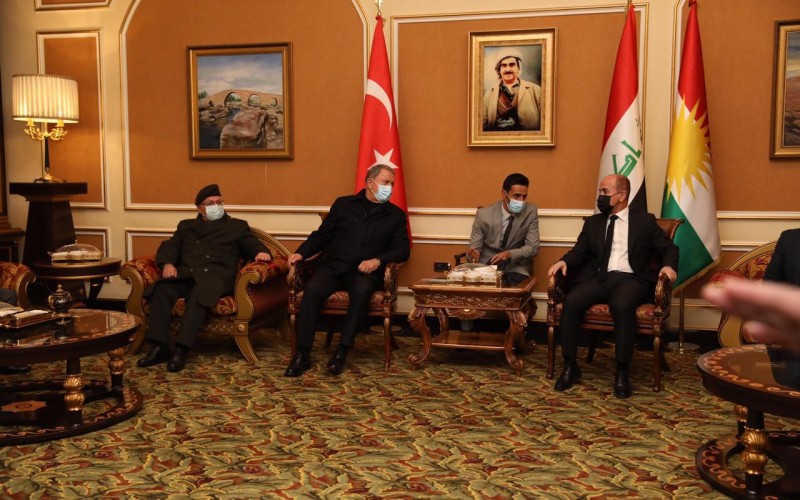 وزير الدفاع التركي: هدفنا دحر "بي كا كا" والعيش بأمان مع جيراننا