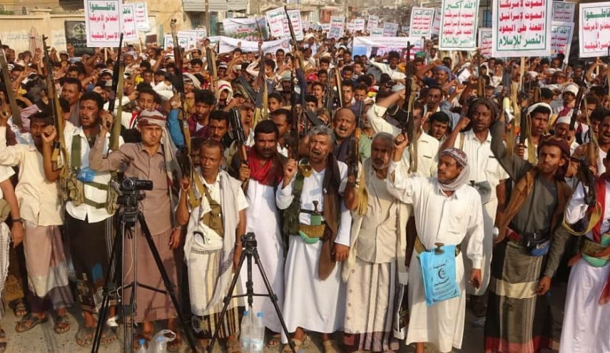 مسيرات غاضبة في الحديدة تؤكد أن الشعب اليمني كله "أنصارالله"