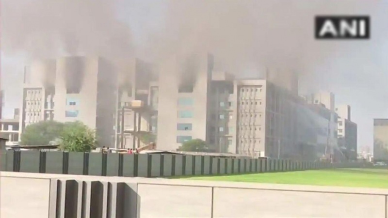 بھارت کے کورونا ویکسین بنانے والے انسٹی ٹیوت میں آگ لگ گئی، 