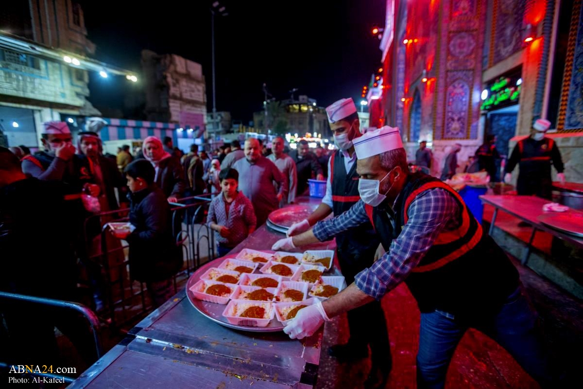 Restaurant of al-Abbas holy shrine distributes over 5000 hot meals for pilgrims on Fatimiyya