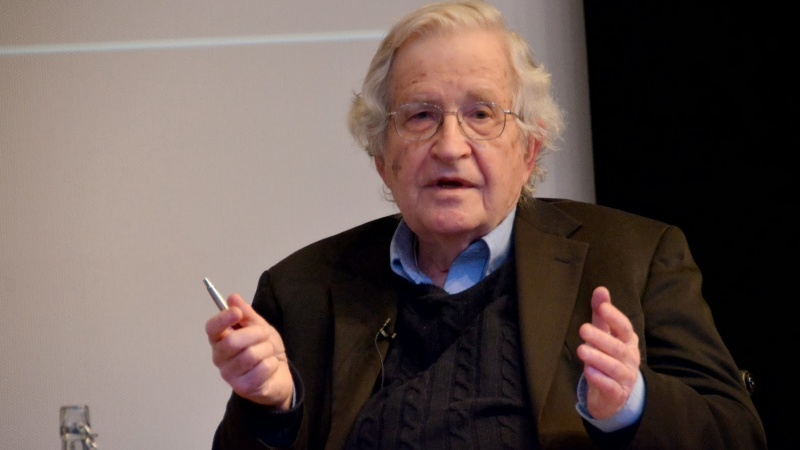 Chomsky: Amerika, Negara Teroris Terdepan!