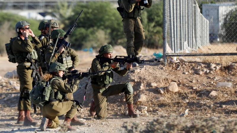 صہیونی دھشتگردوں نے ایک فلسطینی نوجوان کو گولی مار کر شہید کر دیا