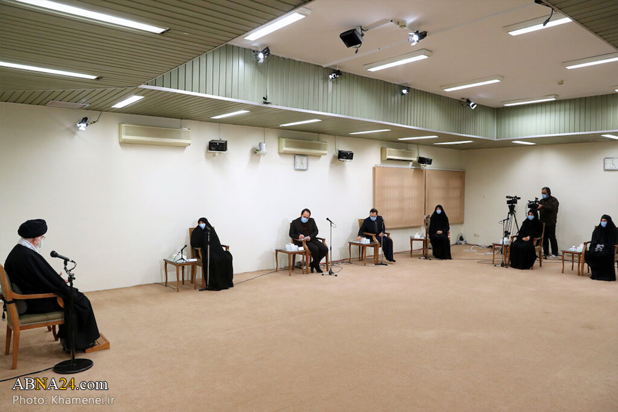 Photos: Imam Khamenei met with family of Martyr Fakhrizadeh