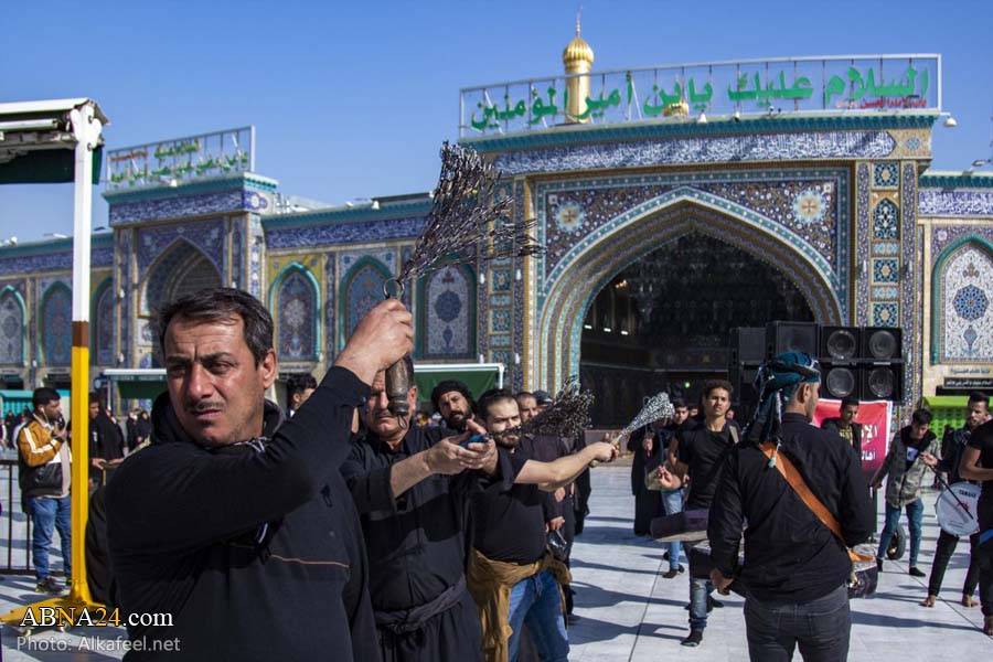 تقرير مصور / مواكبُ العزاء تتوافد على مرقد ابي الفضل لتعزيته بذكرى وفاة أمّه أمّ البنين (عليهما السلام)