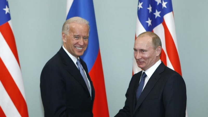 バイデン氏が、プーチン氏と初の電話会談　サイバー攻撃など議題に