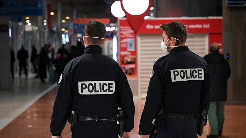 Francia, spara e uccide due donne