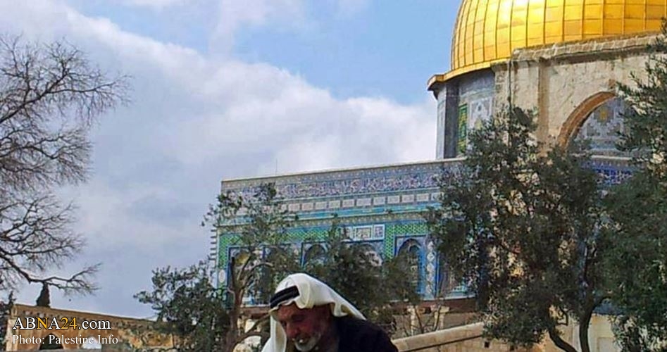 Israeli occupation police slap al-Aqsa entry ban on three al-Quds residents 