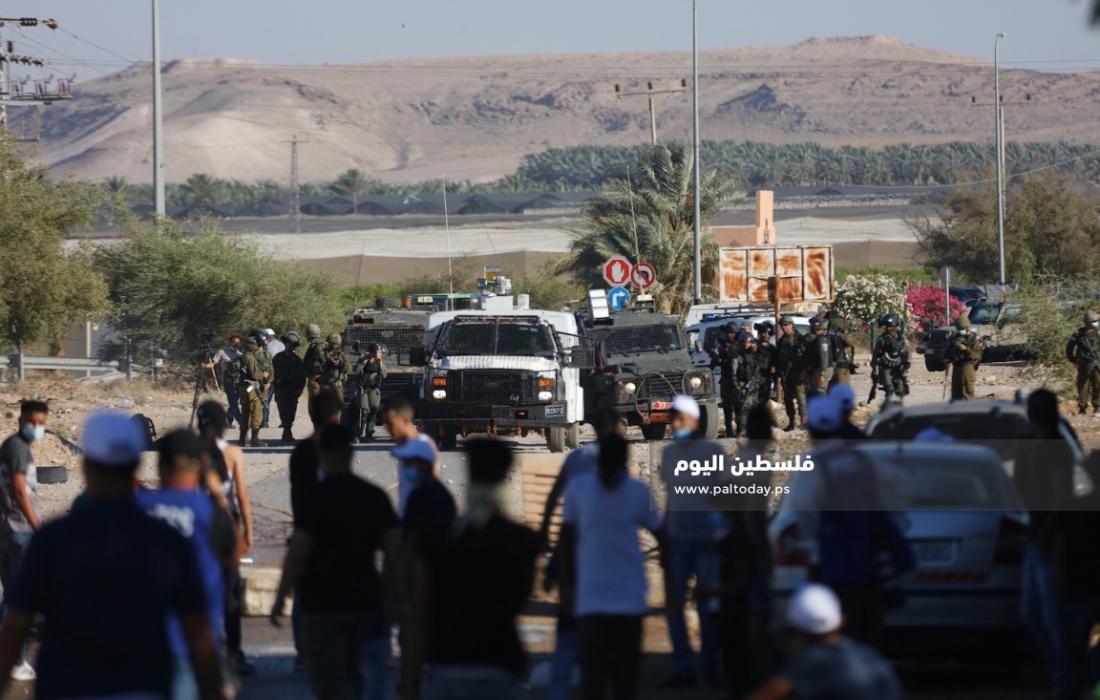 قرية فلسطينية تتصدى لقطعان المستوطنين