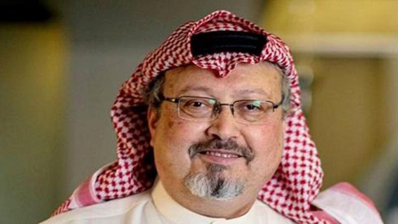 在米サウジ・ＵＡＥ両大使館の建物に、故カショキ氏の肖像画が３Dマッピング