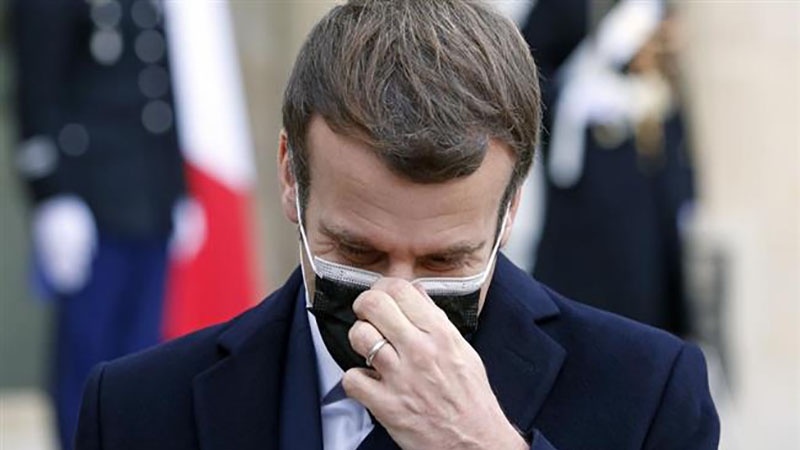 Iran: Macron largué par ses paires