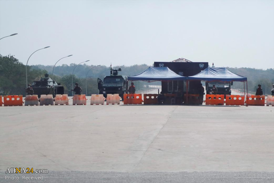 ျမန္မာ့ တပ္မေတာ္ မွ တစ္ႏွစ္ အတြက္ အာဏာ သိမ္း ။ ။ photos