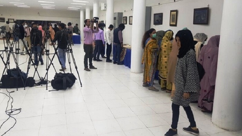 کراچی میں عشرہ فجر کی مناسبت سے ایران کا ثقافتی میلہ