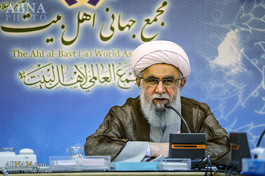 Ayatollah Ramazani: Muling binuhay ni Yumaong Imam Khomeini (ra) ang kontra-kolonisasyong diskarte ng Islam