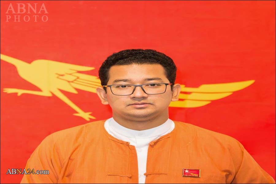  "ေတာ္လွန္ေသာ ခြပ္ေဒါင္း အလံကို အျမင့္ မားဆုံး ျပန္လည္ လႊင့္ထူ လိုက္ၿပီျဖစ္တယ္"