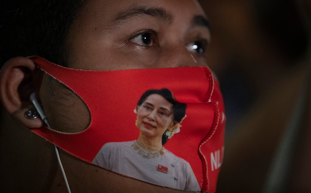 တန္းတူ ညီမွ်  ျဖစ္တဲ့ ဒီမို ကေရစီ ပုံစံသစ္ ကို ျမန္မာႏိုင္ငံ က လိုအပ္ေနၿပီ