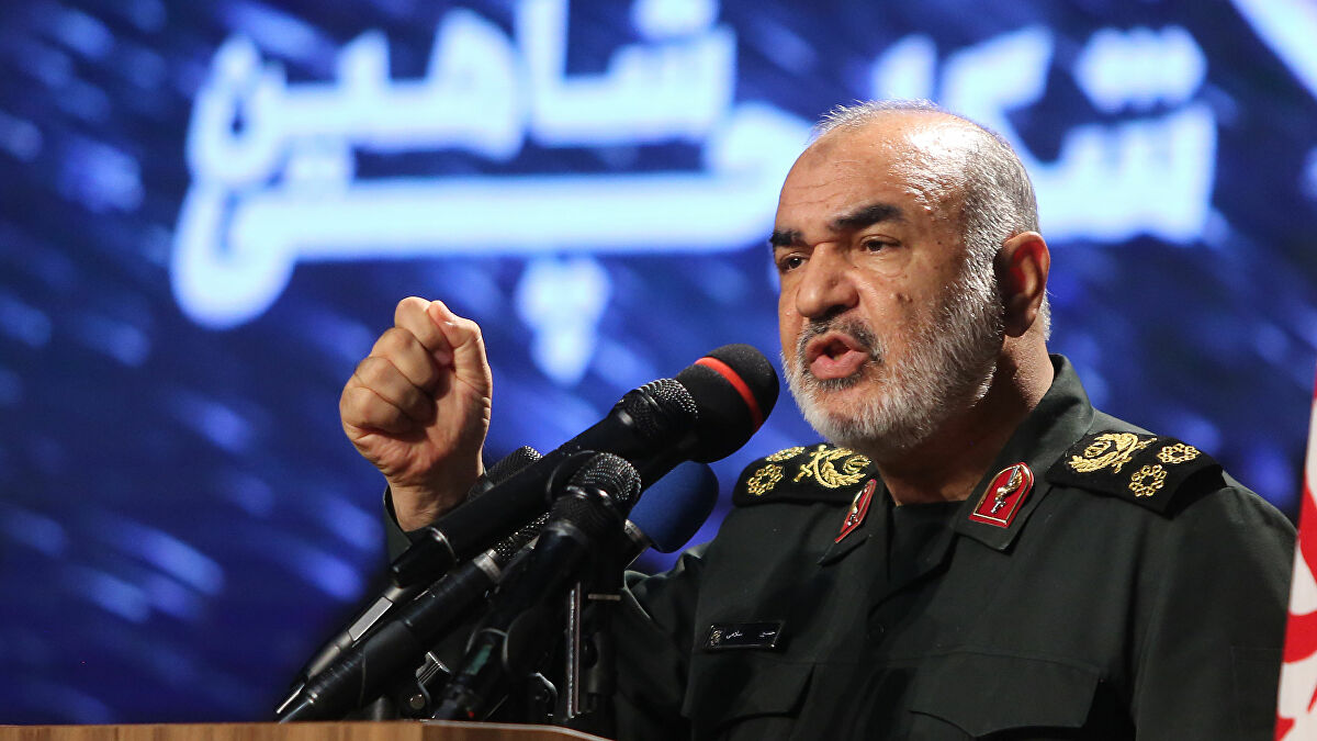 اللواء سلامي: الشعب الايراني يعمل على إحباط الحظر والمضي قدماً بقطع التبعية 