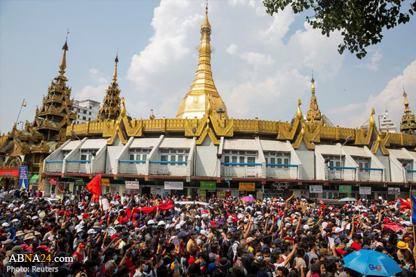 စစ္တပ္ အာဏာ သိမ္းမႈ အတြက္ ဆႏၵျပ ပြဲမ်ား ဆက္လက္ ျဖစ္ပြား၊ ျမန္မာ ။ ။photos