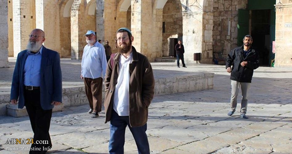 Over 40 extremist Jewish settlers storm Al-Aqsa Mosque