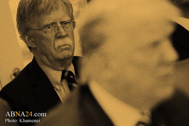 Poster: Islamic Republic standing firmly 