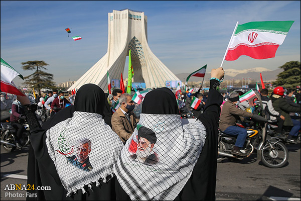 انقلاب اسلامی ایران تاریخ کے آئینہ میں
