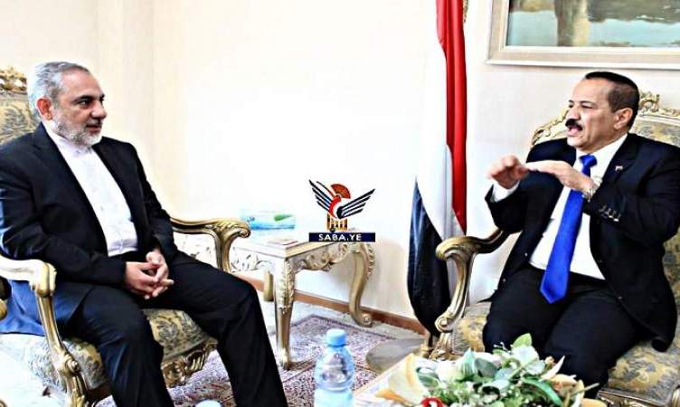 وزير الخارجية اليمني يناقش مع السفير الإيراني أوجه التعاون الثنائي 