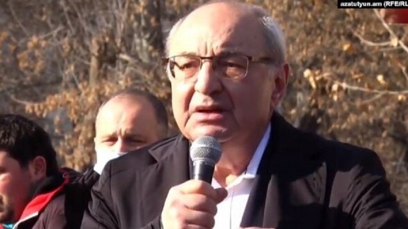 Ермәнистан мүхалифәти Пашинјаны азәрбајҹанла базарлыгда иттиһам едир