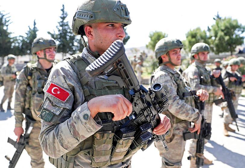 “Las tropas neo imperialistas turcas asesinan un niño sirio en Idlib” 