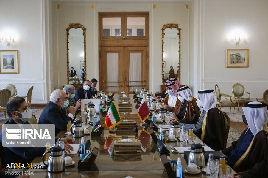 Iranian FM urges collective measures for settling regional issues
