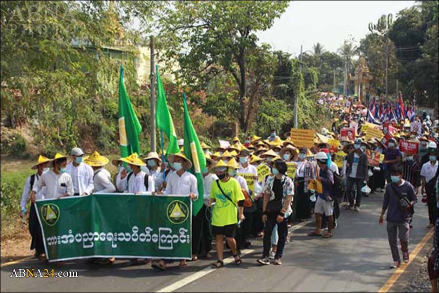  “ဖမ္းခ်င္သေလာက္ဖမ္း၊ ေတာင္းဆိုတာကိုေတာ့ ရပ္သြားမွာမဟုတ္ဘူး” / ဘားအံဆႏၵျပသူတဦး
