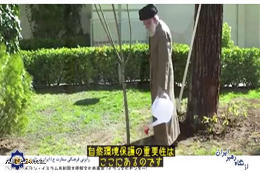 Producing video clips about outlook of Supreme leader in Japanese language