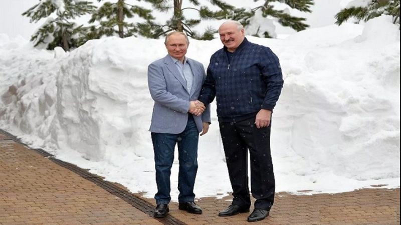 Путинлә Лукашенконун Сочидәки ҝөрүшү алты саатдан чох давам едиб