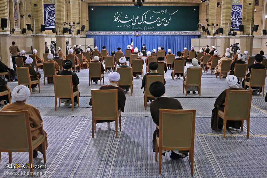 Photos: Imam Khamenei met with members of the Assembly of Experts