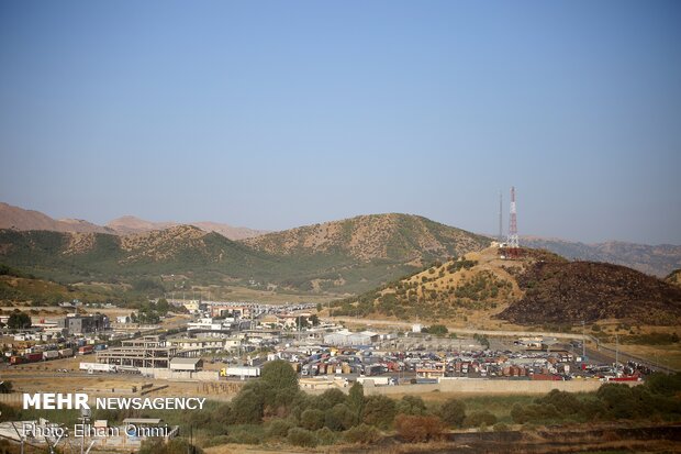 هاتوچووی نێوان ئێران وهەرێمی کوردستان لە سنووری باشماخەوە ڕاگیرا