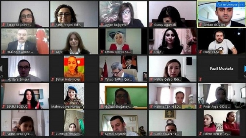Түркијә вә Азәрбајҹан Республикасынын мүәллим вә шаҝирдләри арасында виртуал ҝөрүш олуб