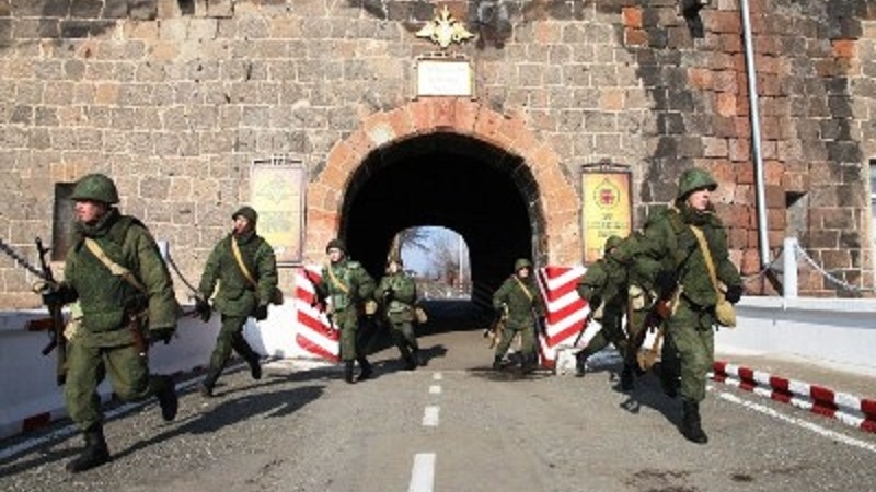 Русија Гарабаға гошун ҝәтирир?