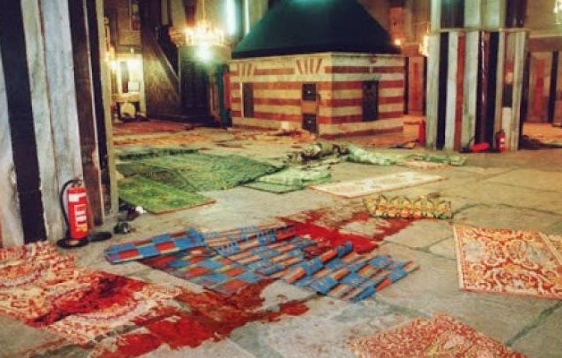 مجزرة الحرم الابراهيمي: 27 عاماً مَرَت على صفحة سوداء لم تنطوِ بعد