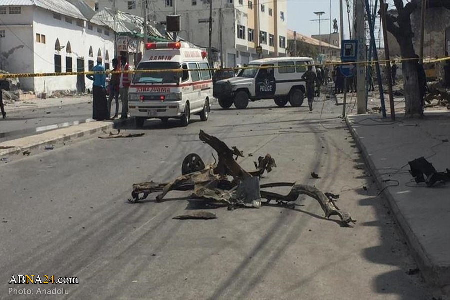 Roadside bomb kills 3 in Somali capital
