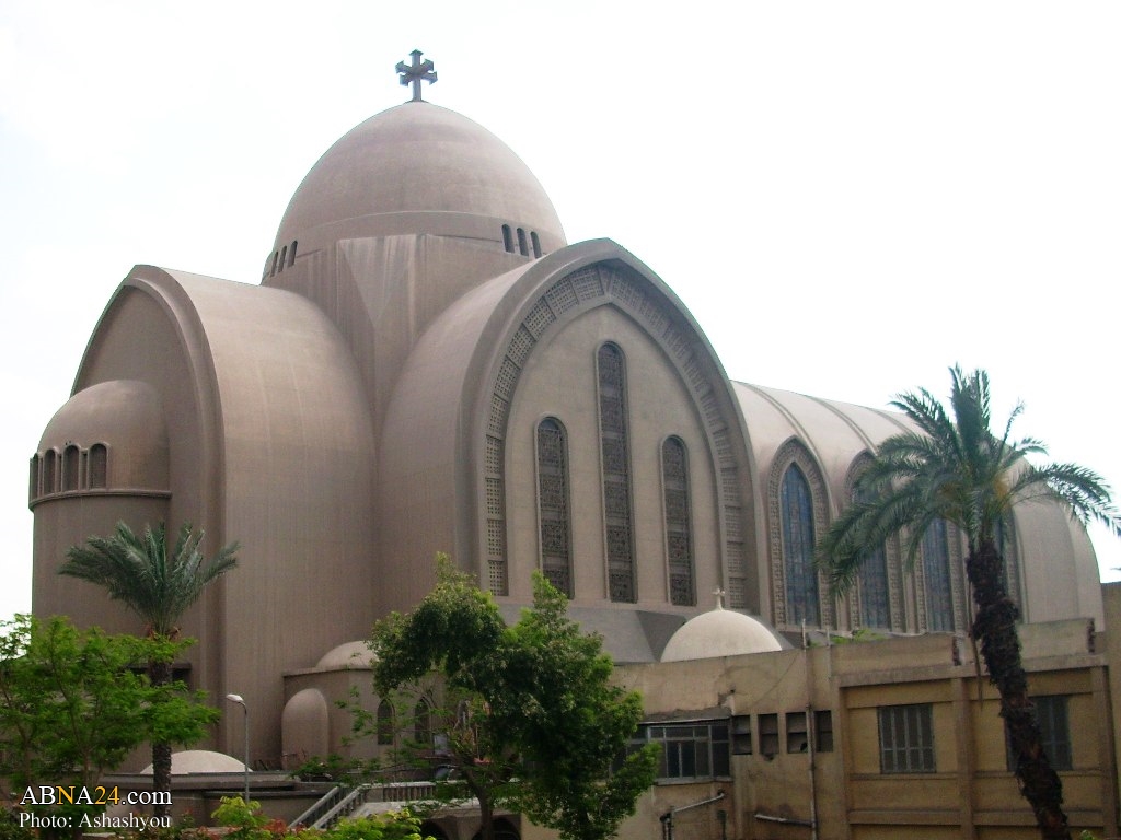 Egypt allows Muslims to help build Christian churches