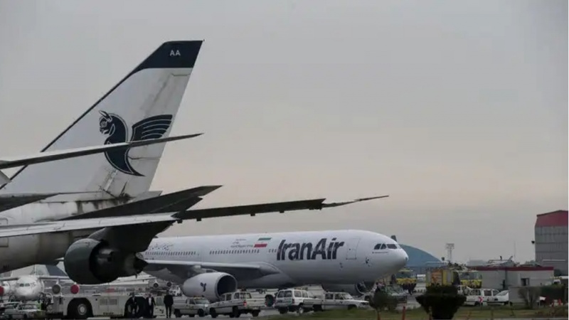 İran, 32 ülke ile karşılıklı olarak uçuşları durdurdu