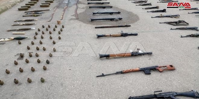 Weapons left behind by terrorists seized in Syria's Daraa  (+Photos)
