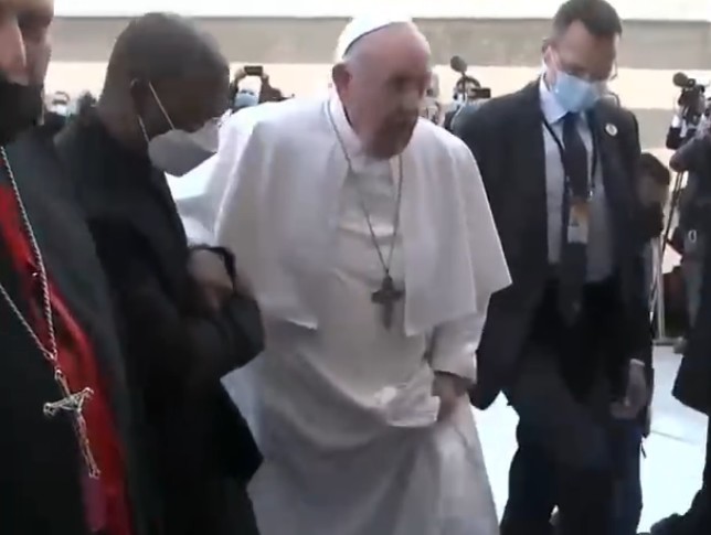 Papa'nın Irak'taki Hristiyan şahsiyetlerle görüşmesi