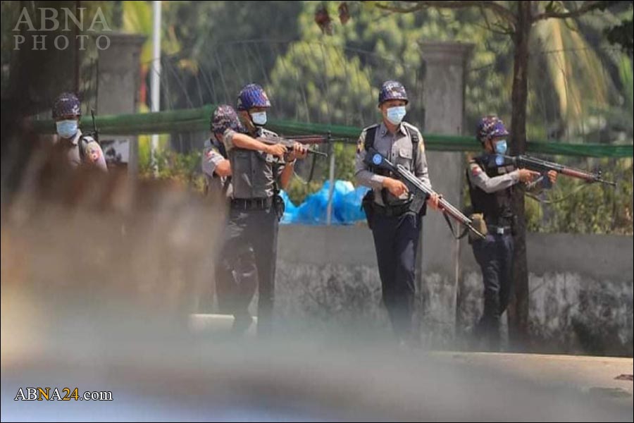   ေျမာက္ ဥကၠလာ ကန္သာယာ သပိတ္ကို အၾကမ္း ဖက္ၿဖိဳခြင္း ၂၀၀ ေက်ာ္အဖမ္း ခံရၿပီး အမ်ား အျပား ပိတ္မိ