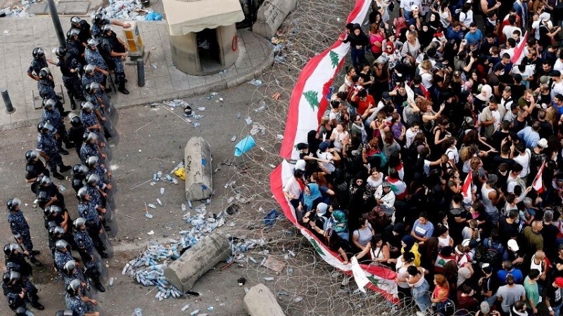 Lübnan'da protesto eylemlerinin yeniden patlak vermesi