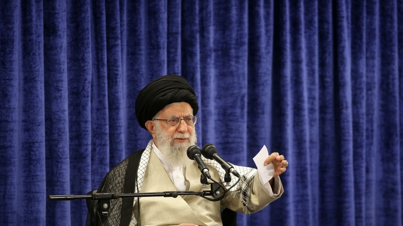 Ayetullah Hamenei'nin Biset Bayramındaki beyanatı;Sulta düzenine karşı İran'ın direnmesine vurgu